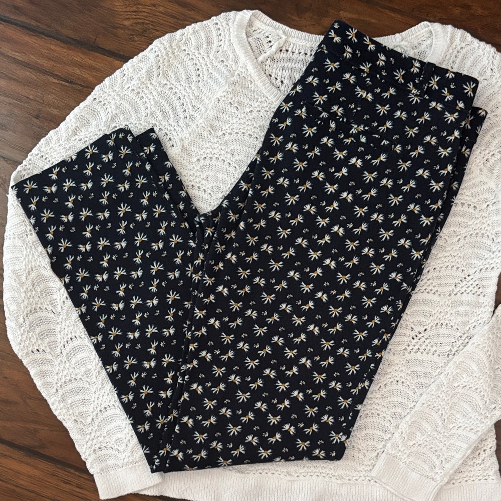 Banana Republic Navy Sloan Pant with Daisies